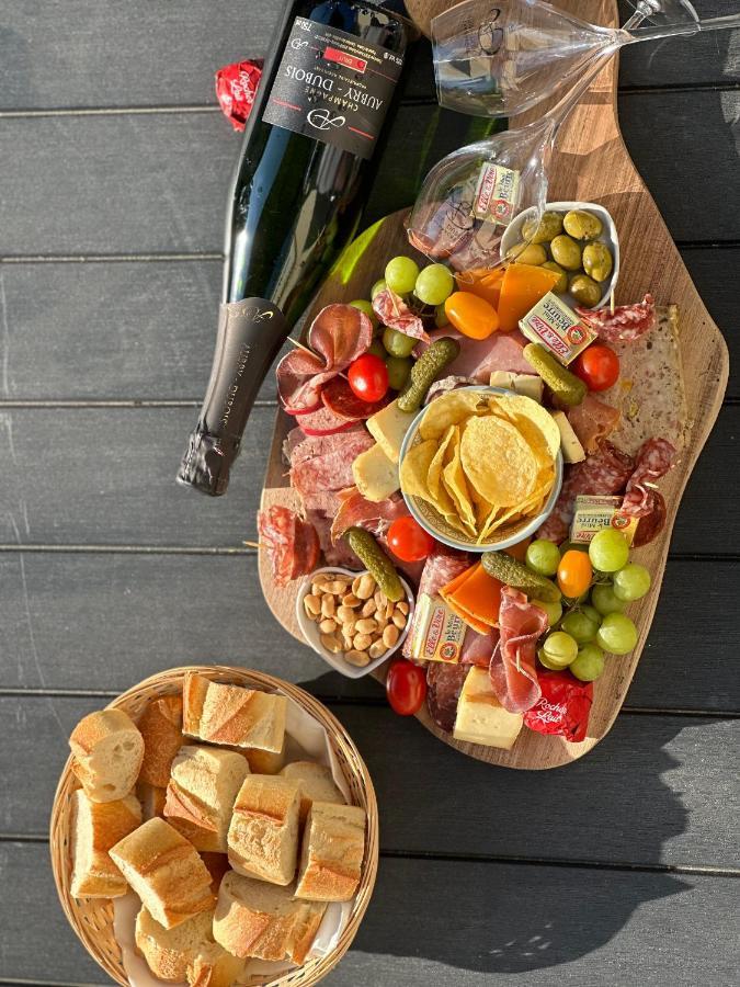 Au Domaine Du Predieu Crecy-sur-Serre Ngoại thất bức ảnh
